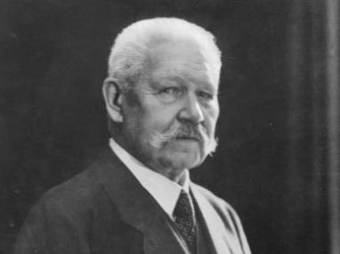 Porträt des Politikers Paul von Hindenburg