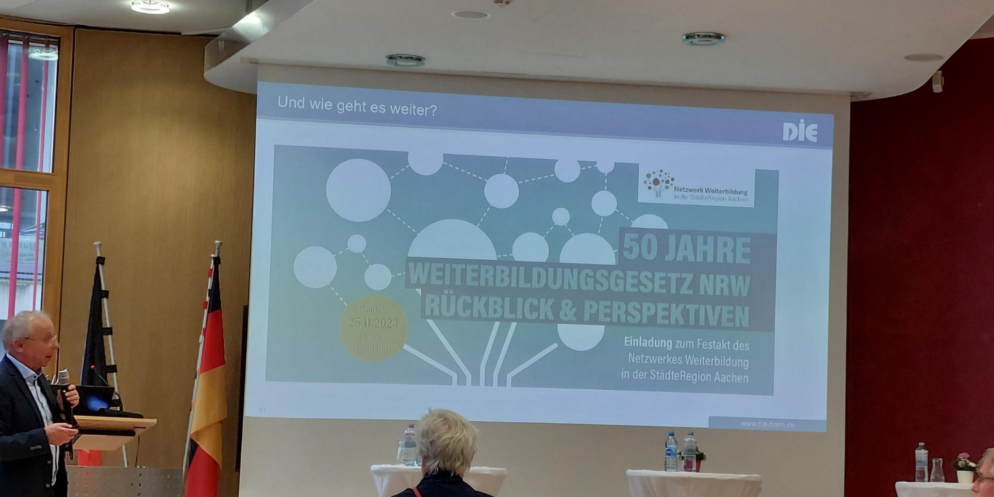 Prof. Dr. Josef Schrader, Wissenschaftlicher Direktor, DIE Bonn, beim Vortrag zu 50 Jahre WbG