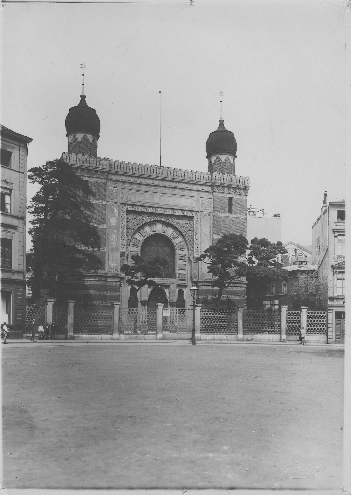 Historisches Foto, Synagoge in Aachen, wie sie bis zur Reichspogromnacht 1938 bestanden hat.