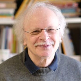 Porträt eines Mannes, es zeigt den Politologen Klaus-Peter Hufer