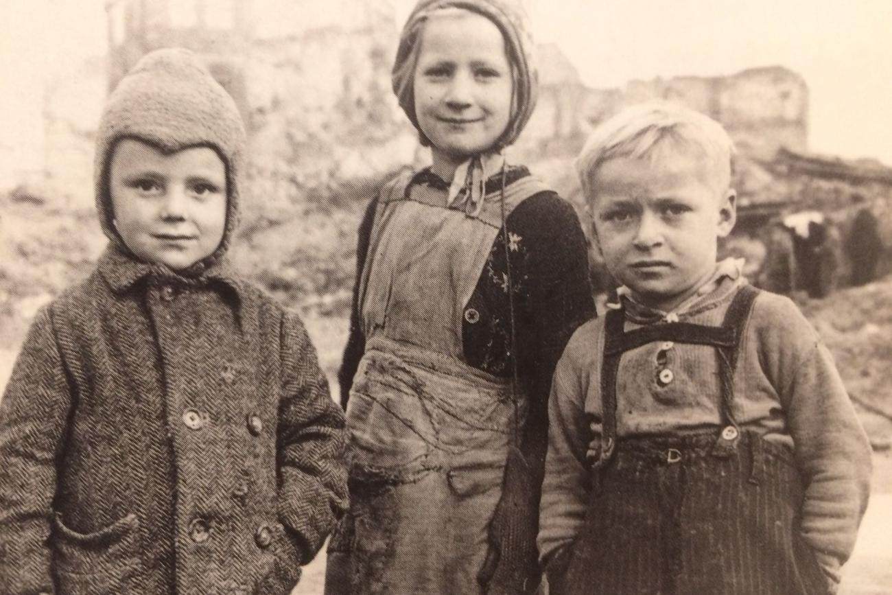 Kriegserbe Foto Kinder (c) L. Gasser Kriegserbe Foto Kinder