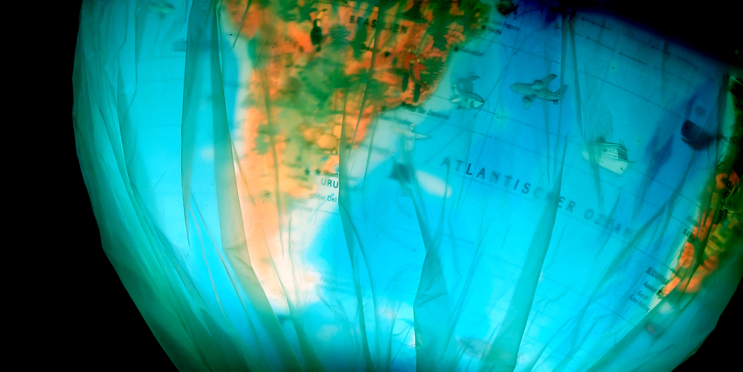 globus_im_muellsack_det_by_peter_weidemann_pfarrbriefservice (1)