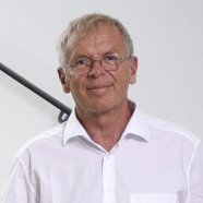 Foto J-Herwig-Lempp-2024-Foto-Uwe-Koehn-Treppenhaus